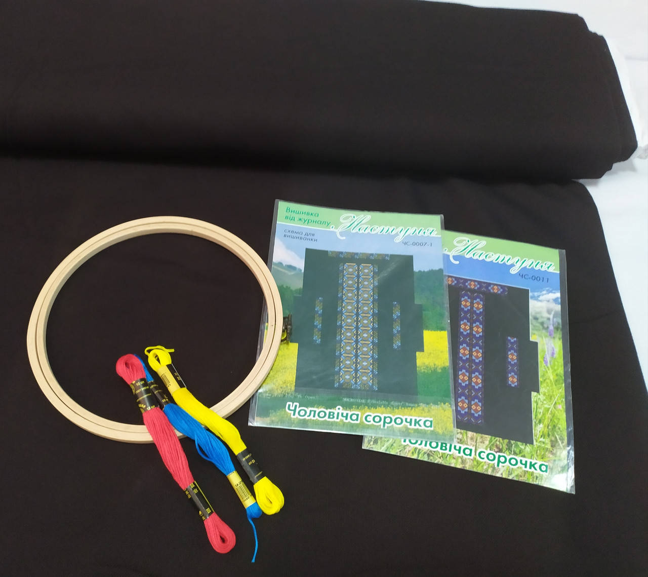 

Домотканное полотно для вышивки черное