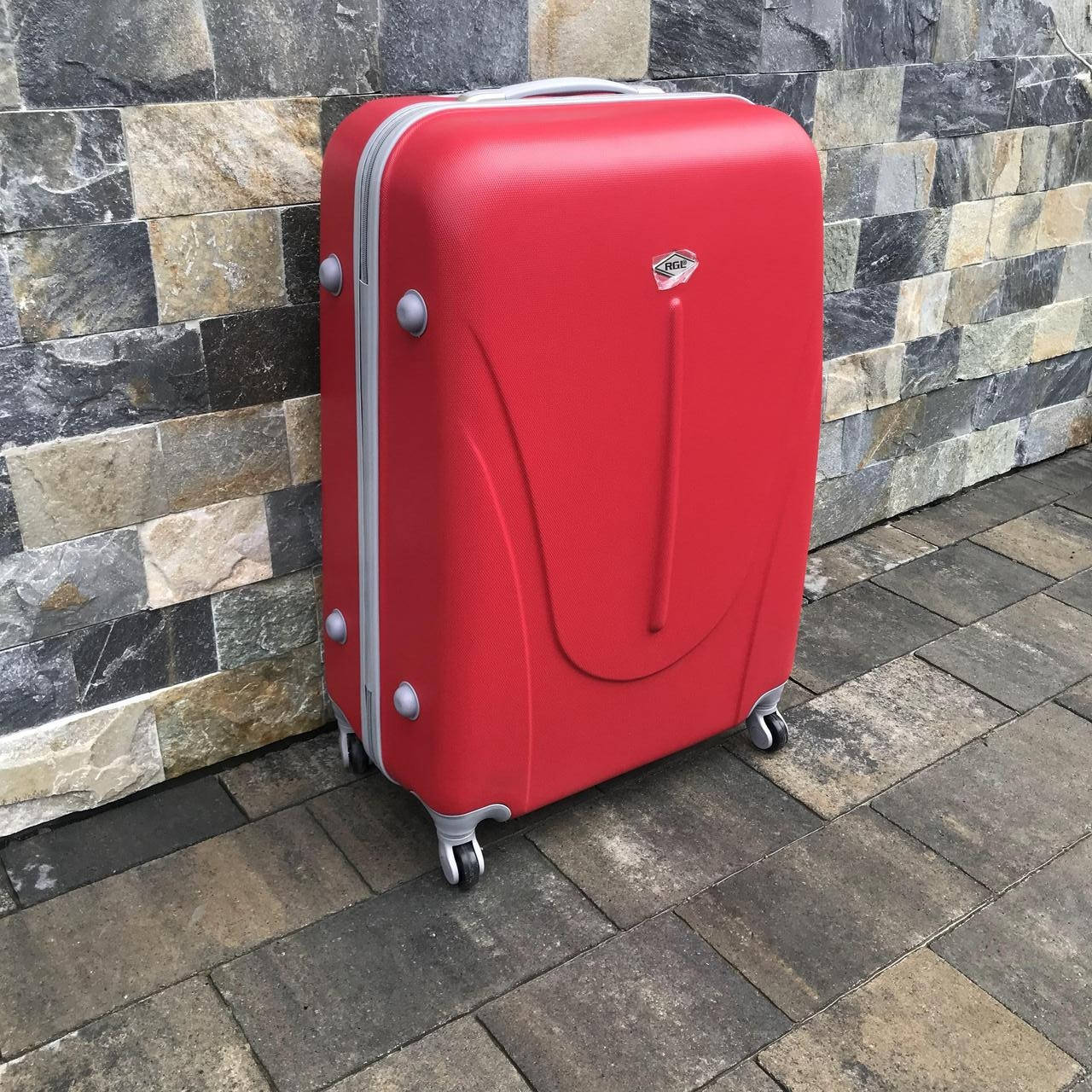 

Чемодан дорожный  RGL 883 L Красный