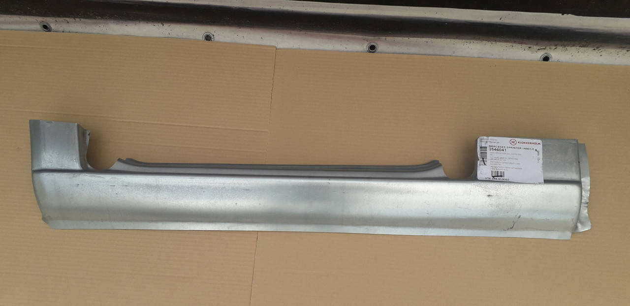 

Поріг передній зовнішній правий Mercedes Sprinter Volkswagen lt 2 1995-2006 боковина ремчастина короб арка