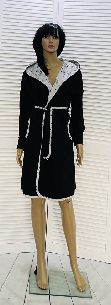 

Теплый халат однотонный с двойным капюшоном 48