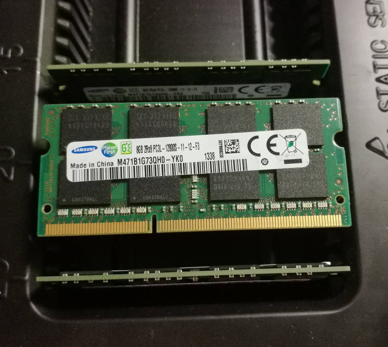

Память для ноутбука SO-DIMM DDR3 на 8GB (PC3L-12800) DDR3-1600 Intel/AMD 1.35v
