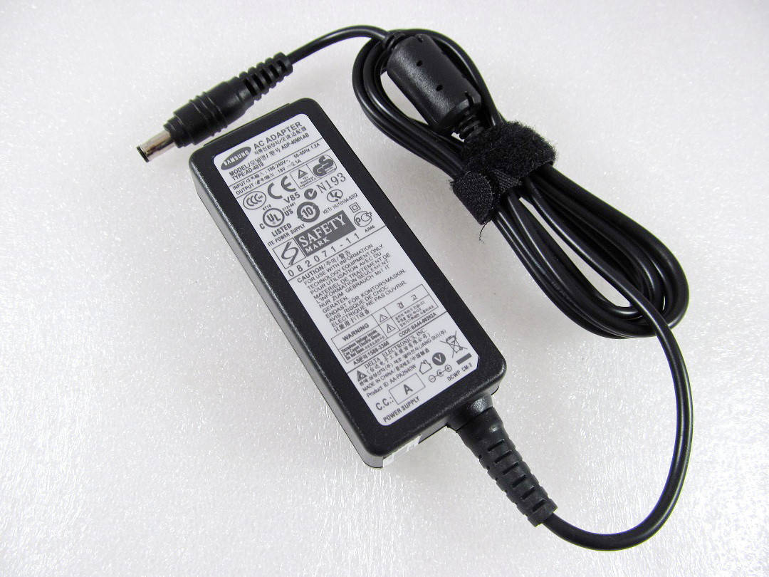 

Блок питания Samsung 40W AD-4019 19V, 2.1A, разъем 5.5/3.0(pin inside) [3-pin] ОРИГИНАЛЬНЫЙ