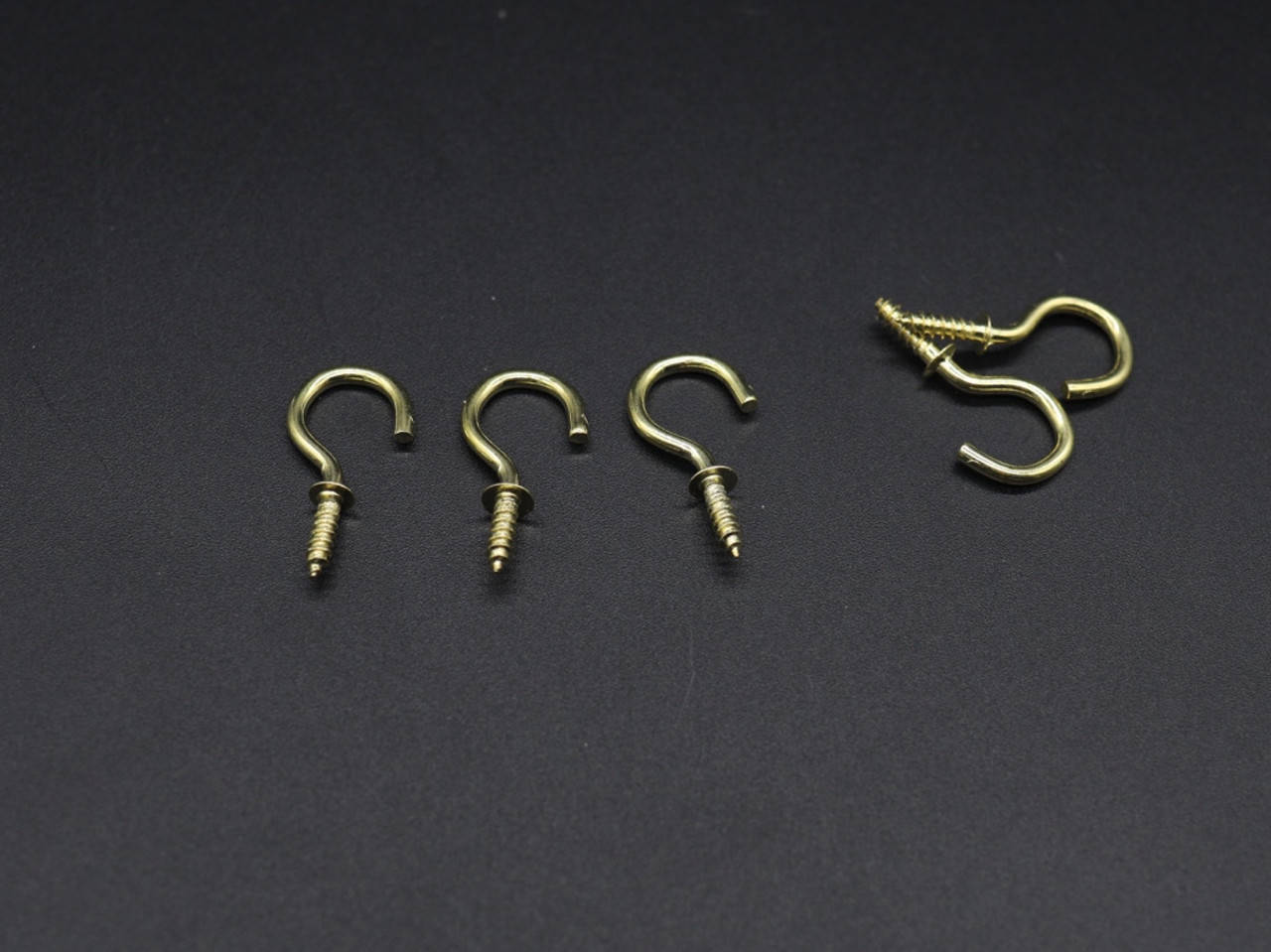 

Крючок для ключей.Золото 30х14мм