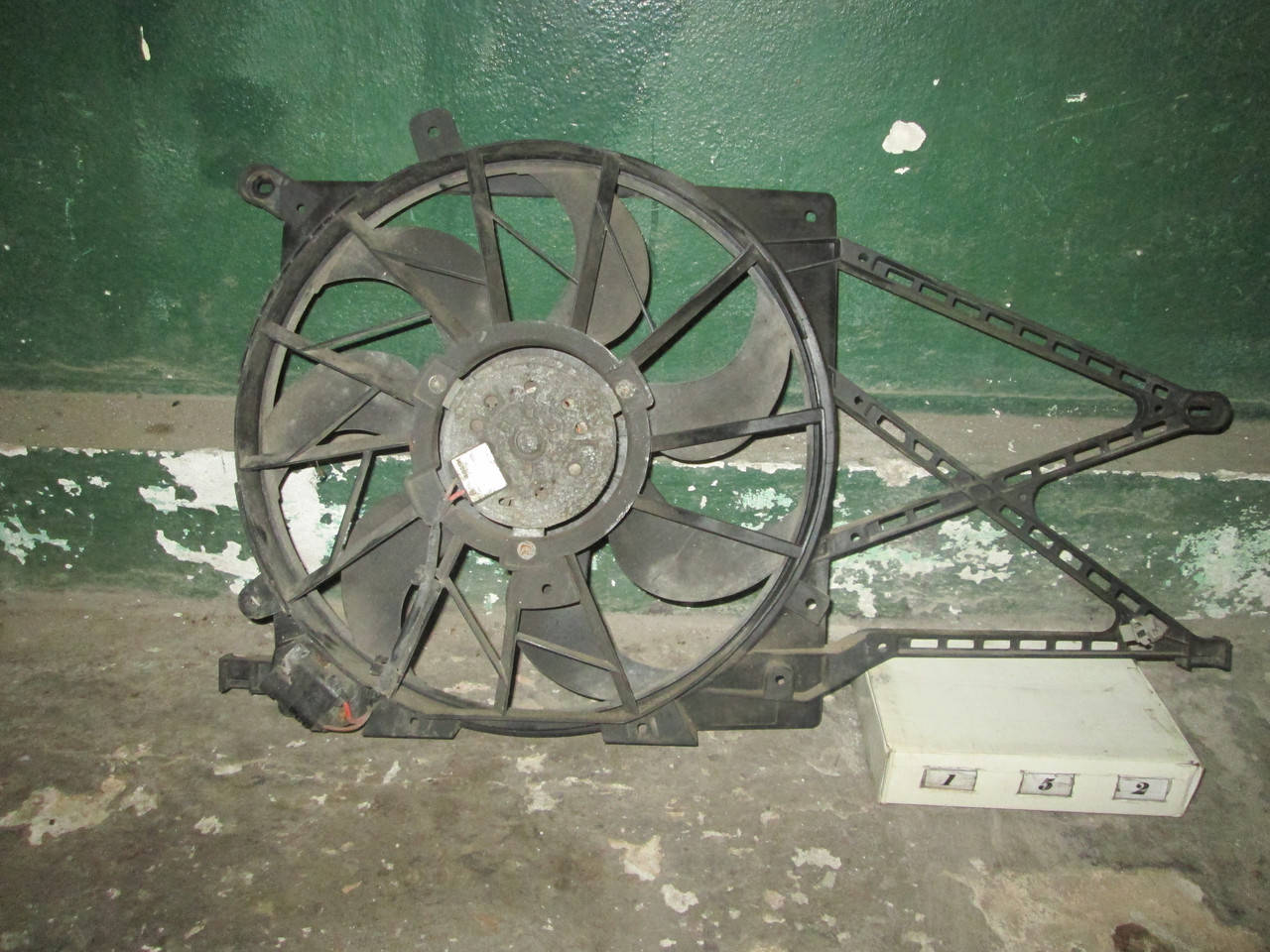 

№152 Б/у Вентилятор охолодження 0130303245 24431825 для Opel Astra G 1998-2004