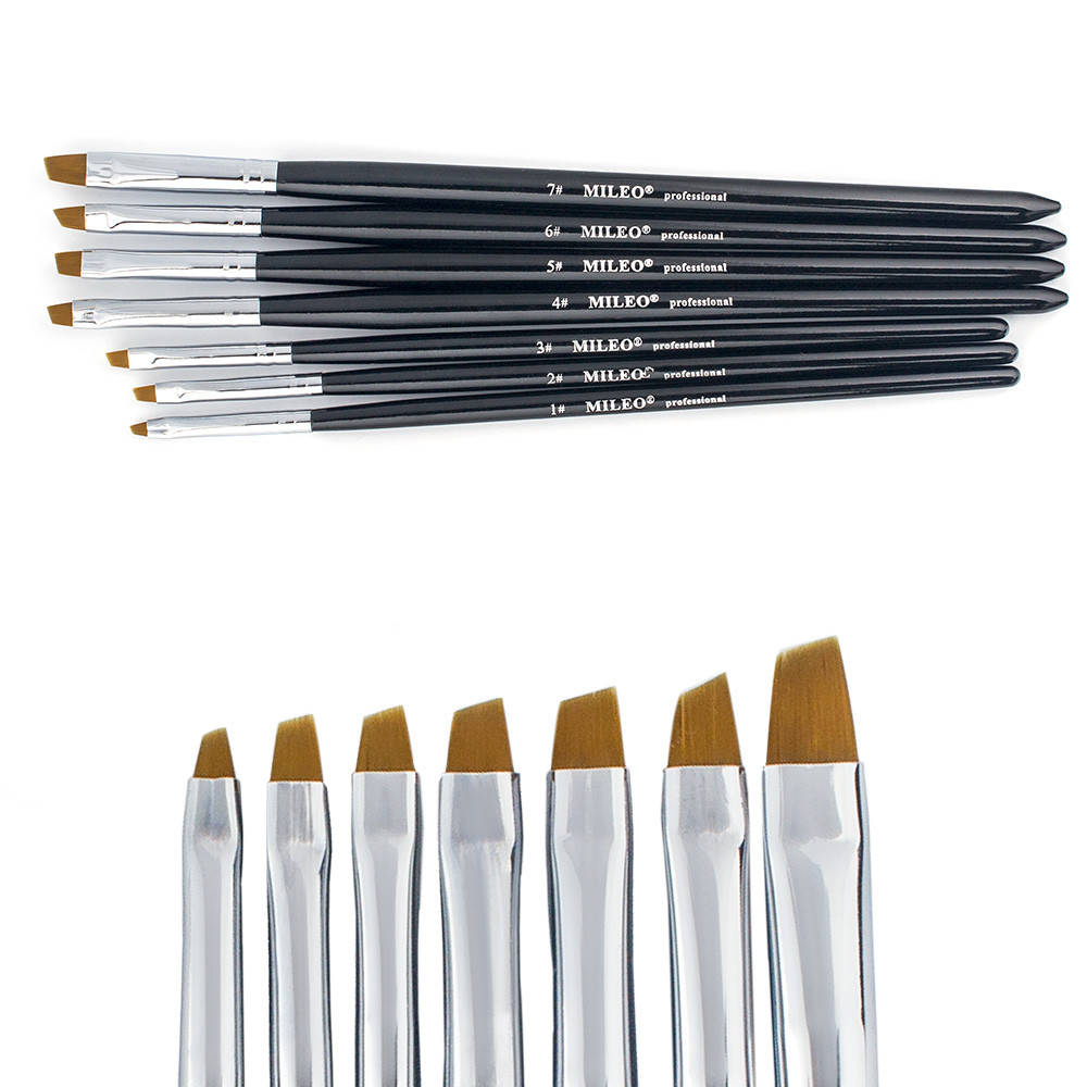 

Кисть MILEO из нейлона скошенная №7