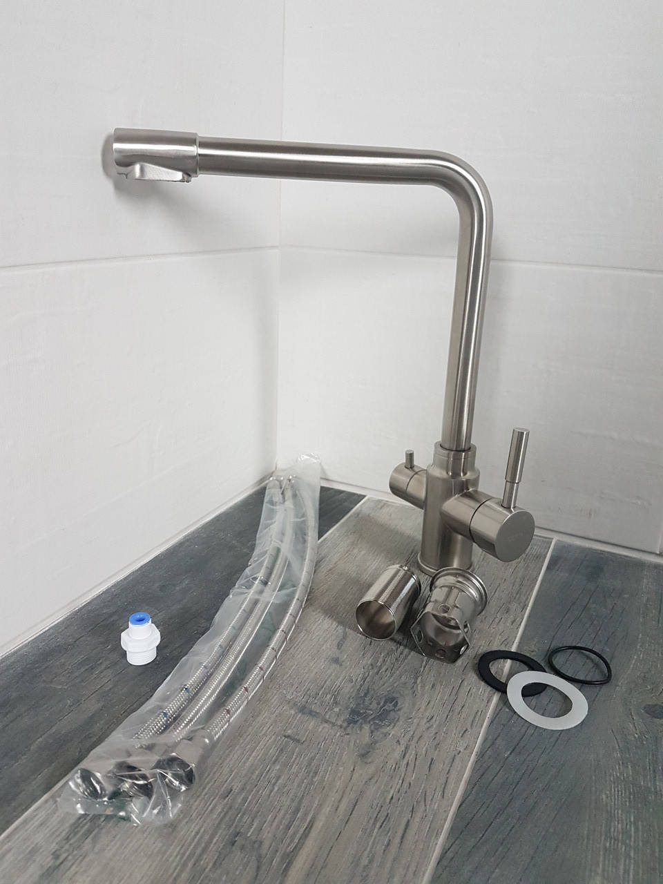 

Смеситель для кухни с подключением фильтрованной воды Duo Flow Steel lux