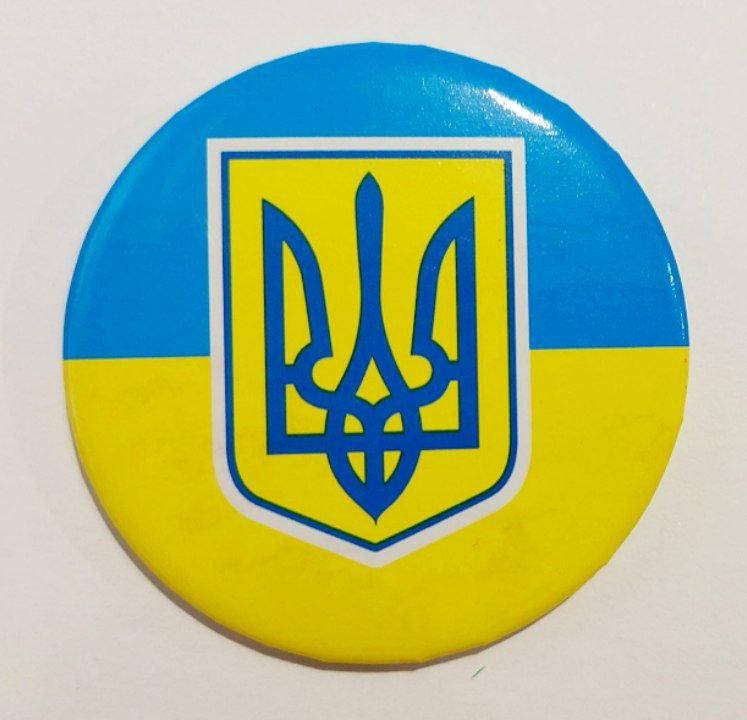 

Значок Украина пластиковый, 4,5 см