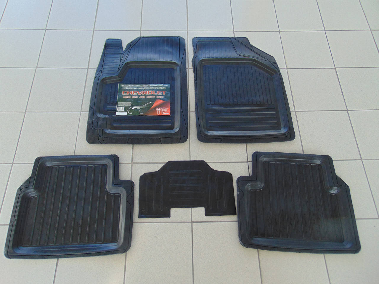 

Коврики в салон резиновые для Lanos, Aveo, Lacetti, Дубно, комплект 5шт, Черный