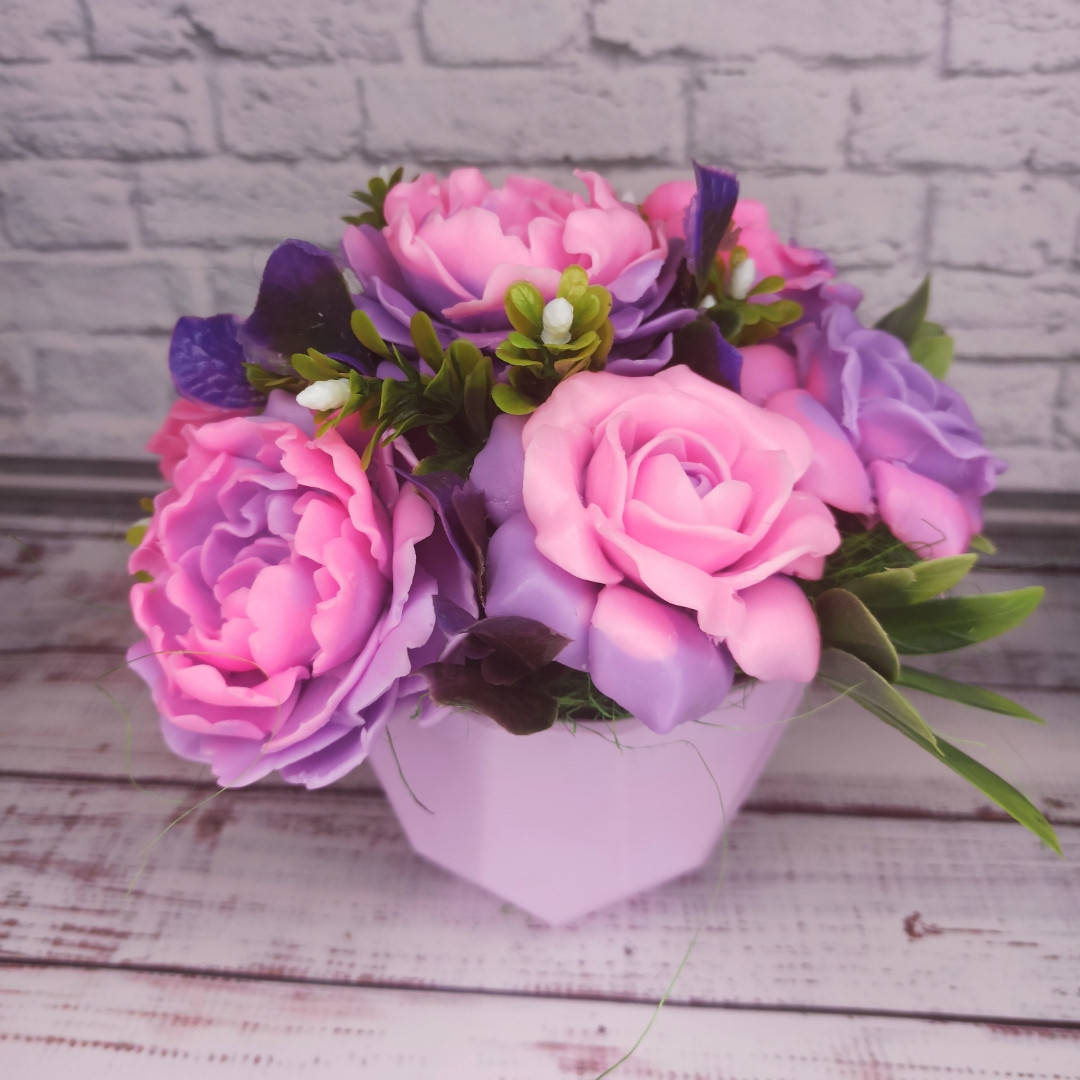 

Мыло ручной работы "Букет розово-сиреневых цветов"