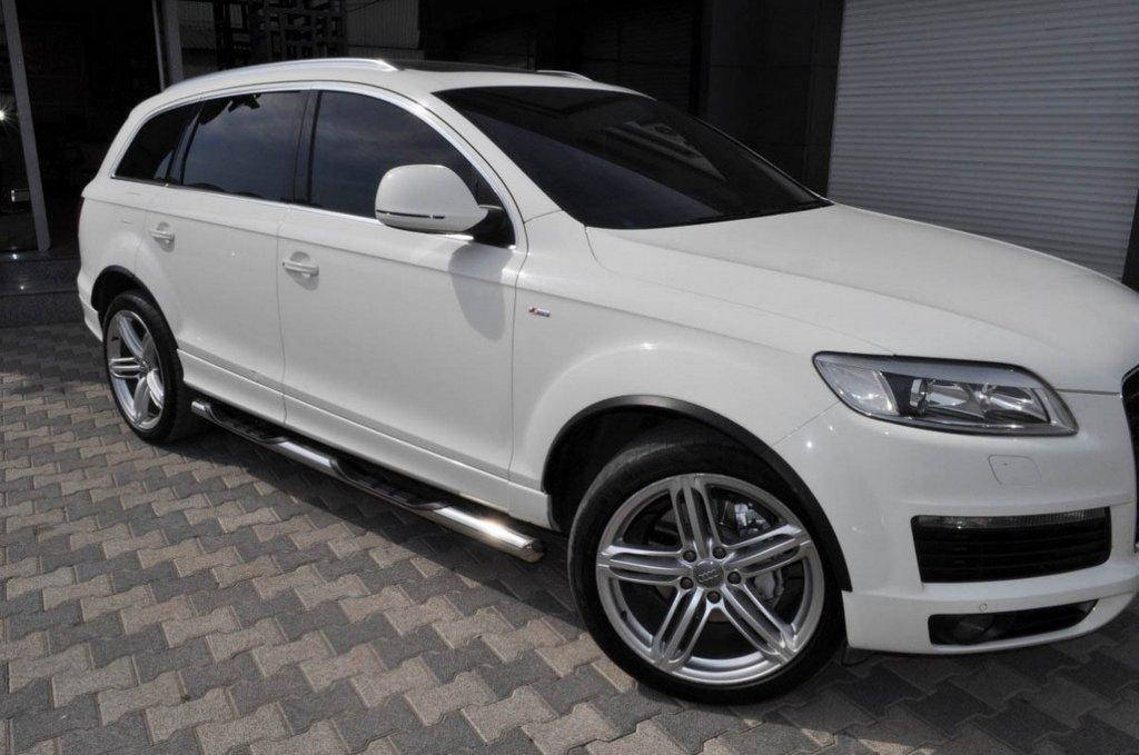 

Боковые трубы (2 шт., нерж.) d60 с пластиковыми вставками для Audi Q7 2005-2015 гг.