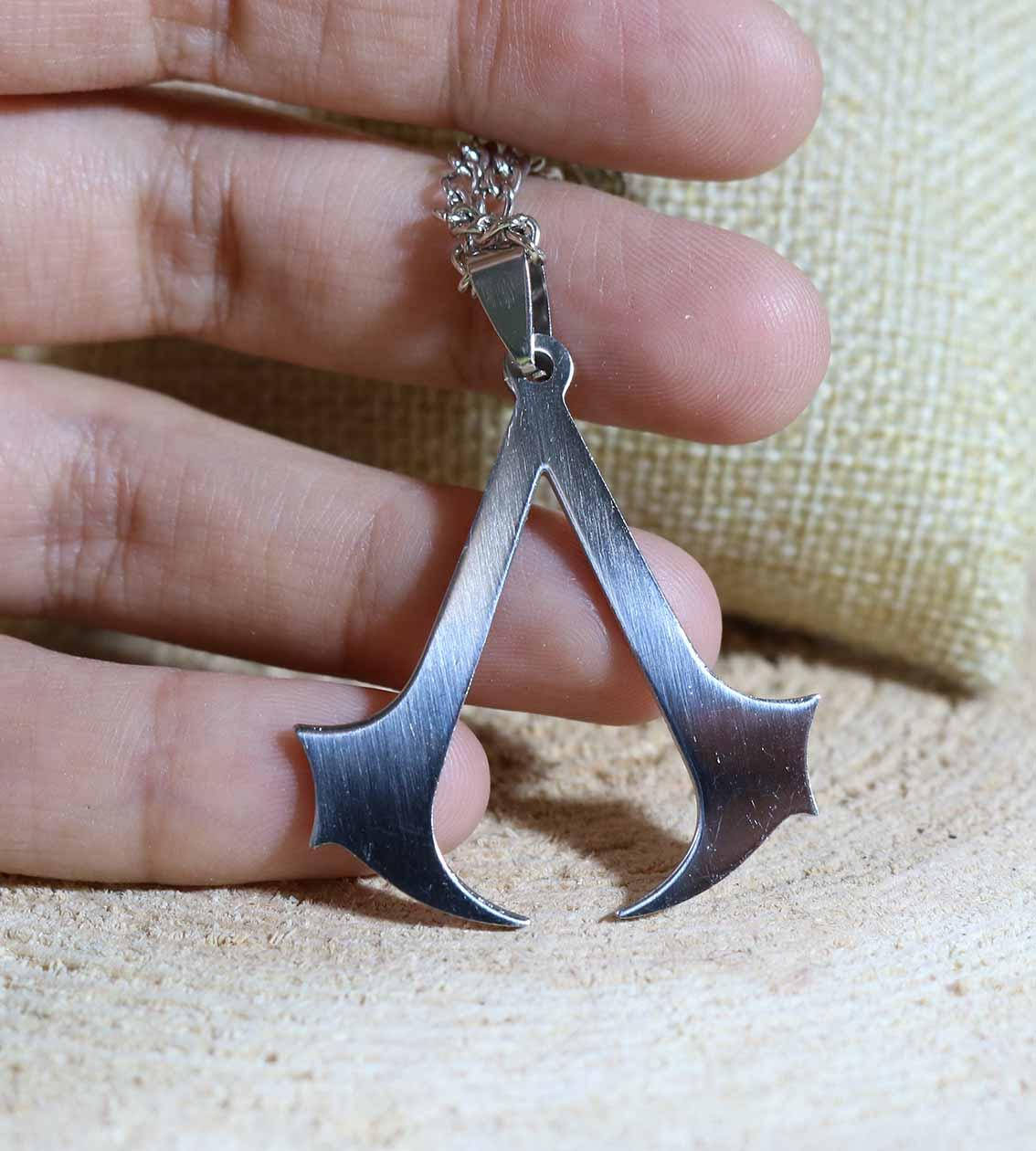 

Кулон Кредо Ассасина Assassin's Creed НЕРЖАВЕЙКА