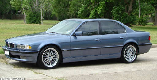 

Автофарба BASECOAT RM BMW 372 Stahlblau 0.8L, Синий