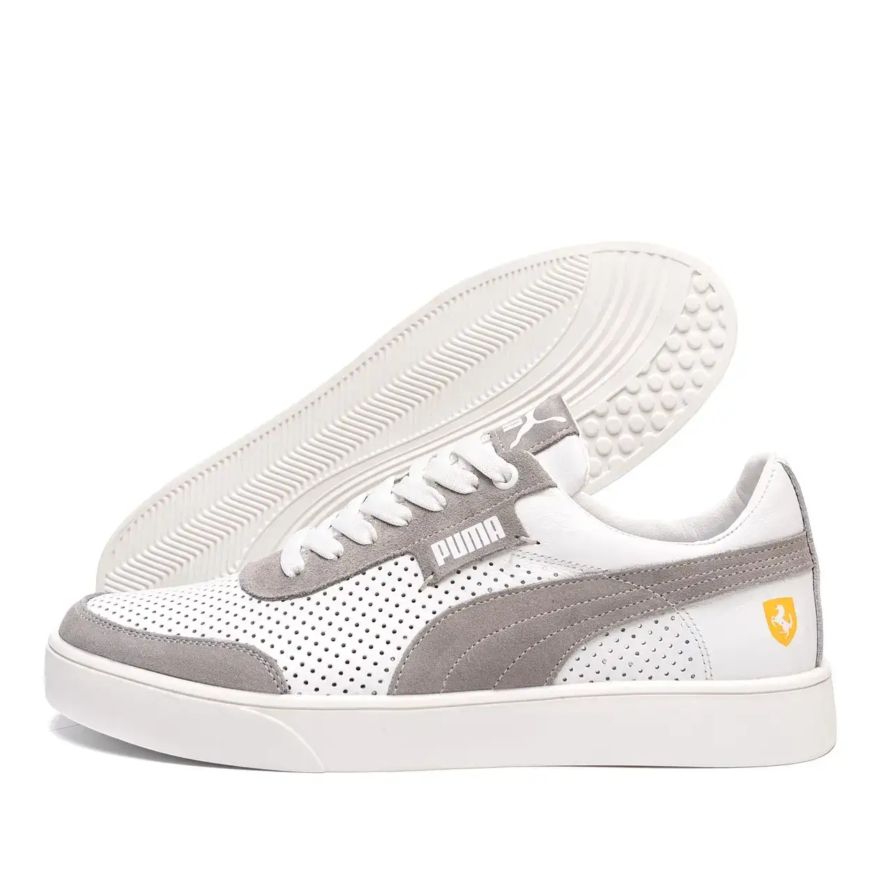 

Мужские летние кожаные кеды бело-серые Puma FERRARI перфорация, Белый
