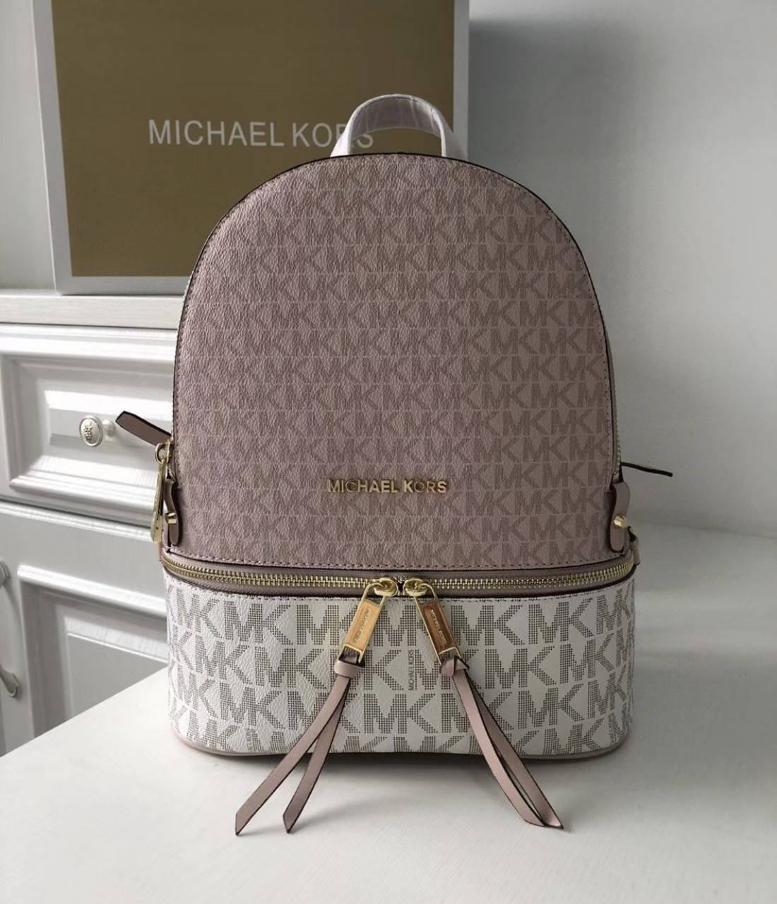 

Женский кожаный рюкзак Michael Kors Rhea Zip Rose Lux, Розовый