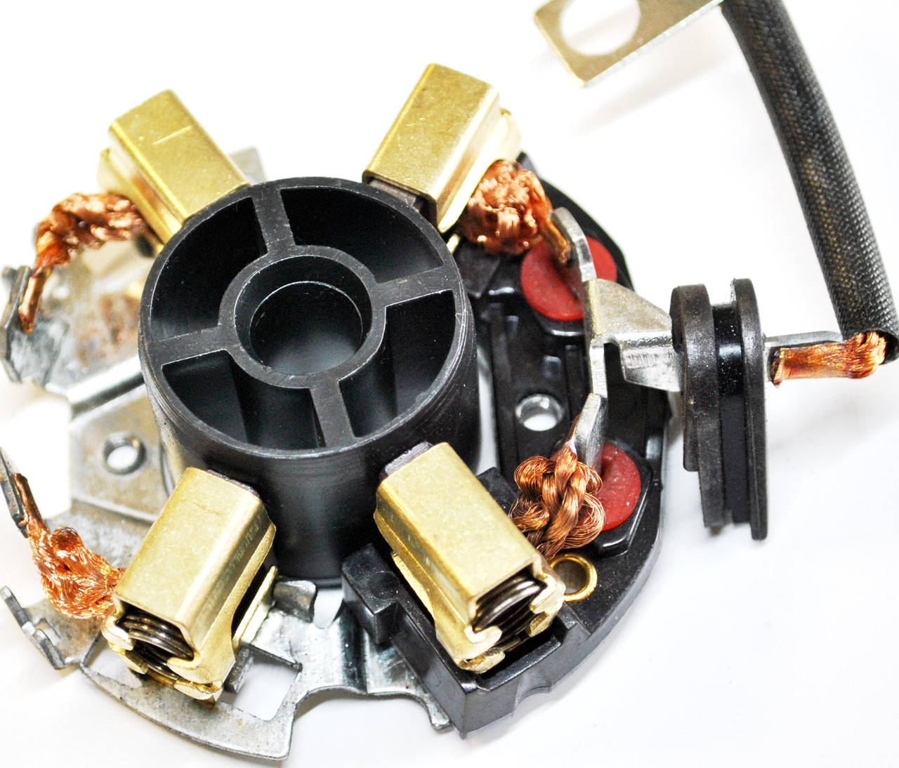 

Щеточный узел стартера Ауди 1.6 1.9 2.5 3.0 3.6 4.2 дизель Audi A4 A6 A8 Allroad