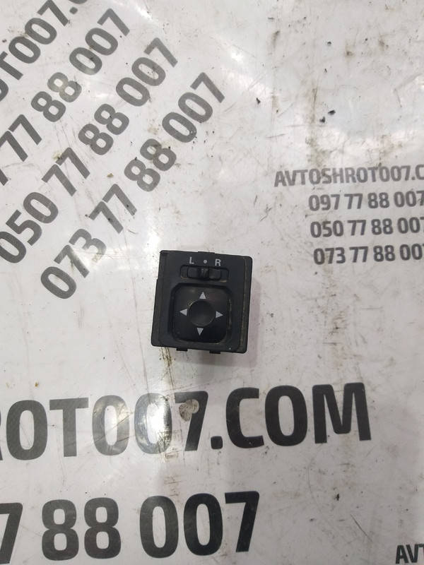 

Блок управления зеркалами Mitsubishi Lancer 9 183569