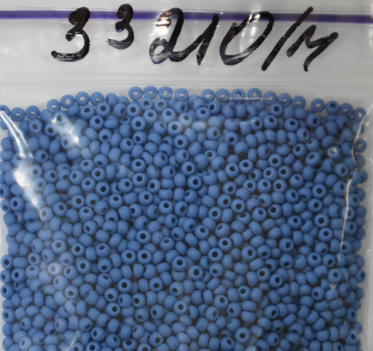 

Бисер Preciosa 10/0 цвет 33210 матовый синий 10г