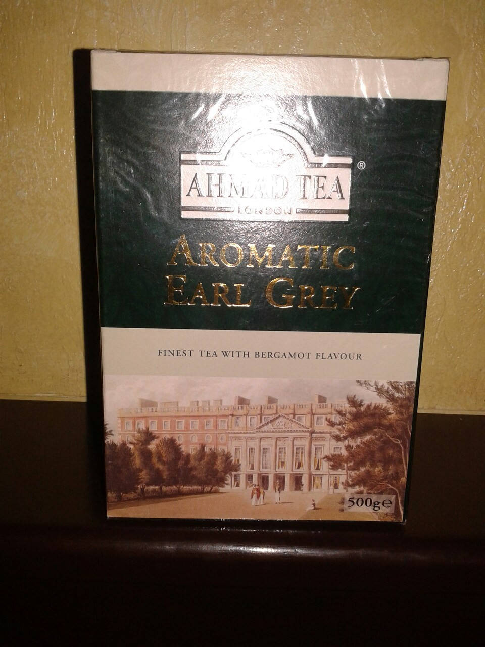 

Цейлонский черный чай с бергамотом AHMAD Tea 500гр