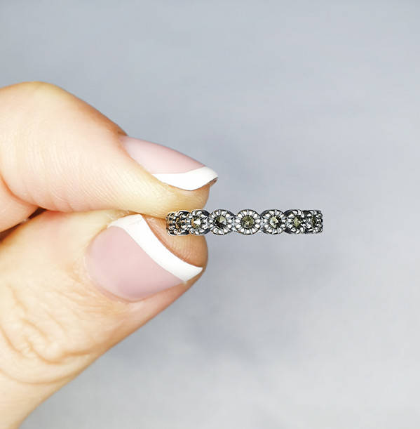 

Кольцо серебряное с марказитом 17 1,5 г