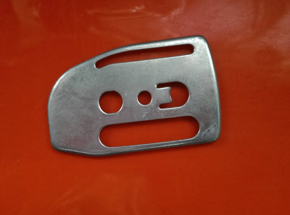 

Husqvarna 136/137/141/142 бензопила Пластина железная под шину 137/142