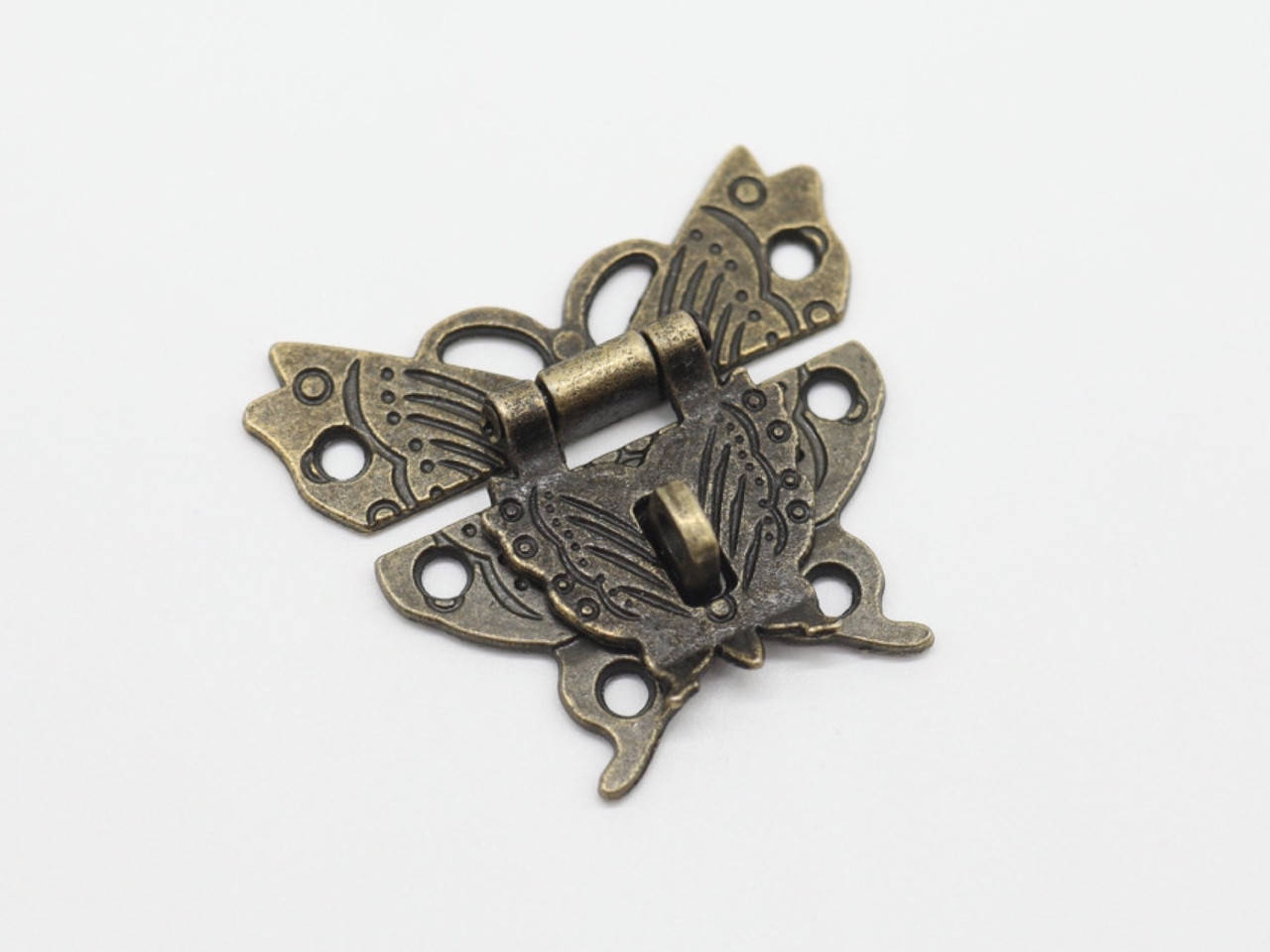 

Замочек бабочка. Под колодочку. 52х45мм