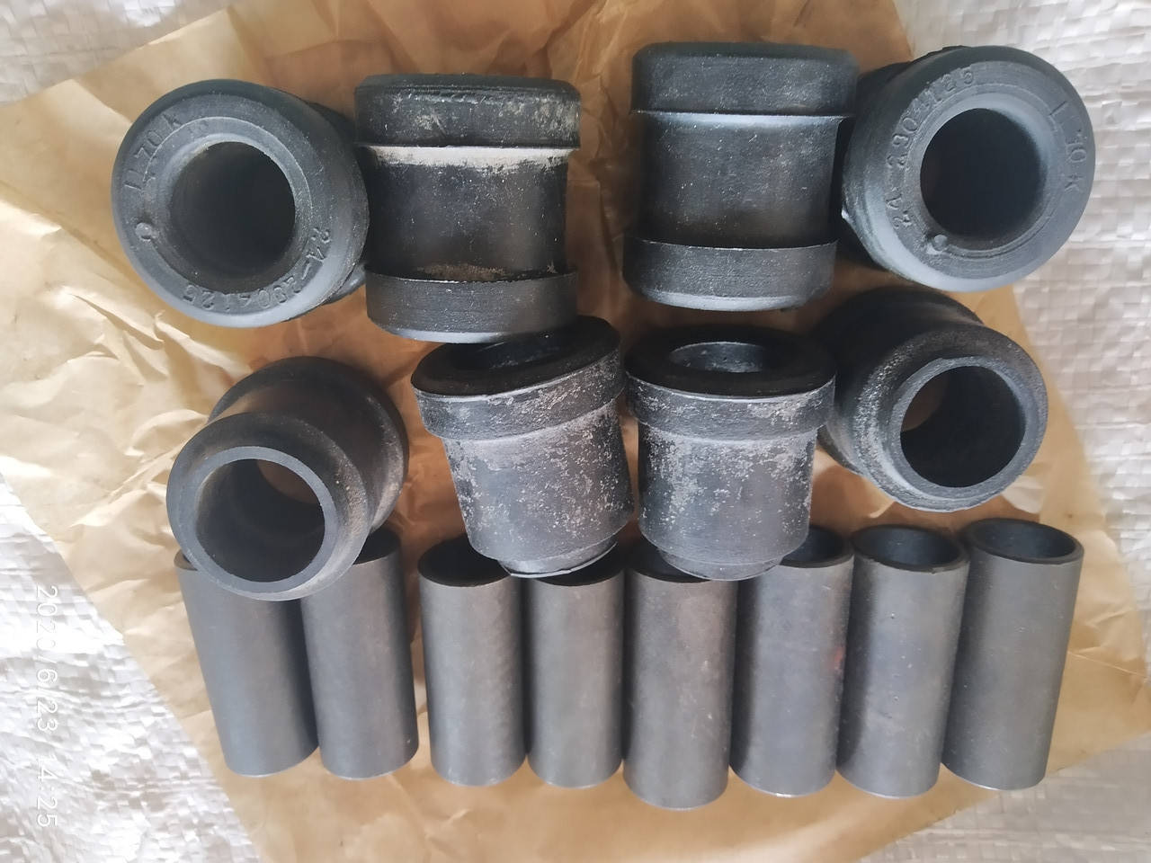 

К-т втулок рычагов подвески ГАЗ-24, 2410, 31029