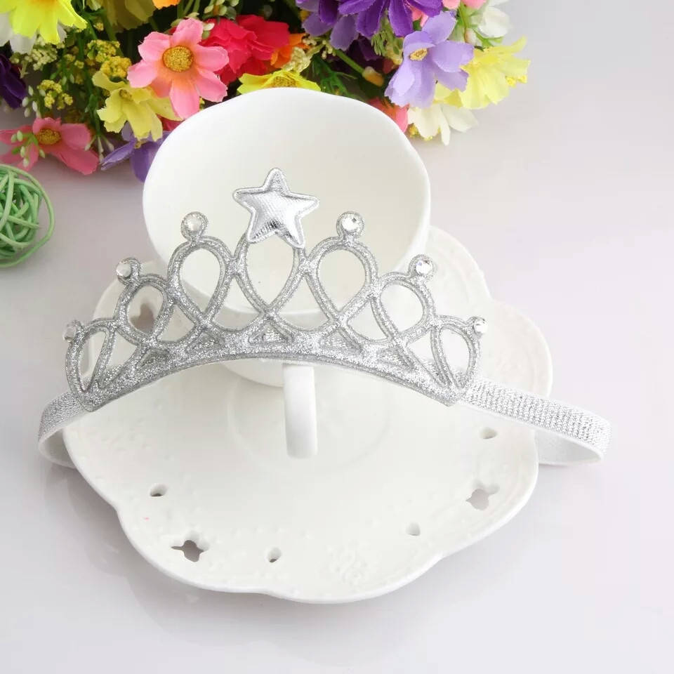 

Повязка на голову для девочки " Корона".