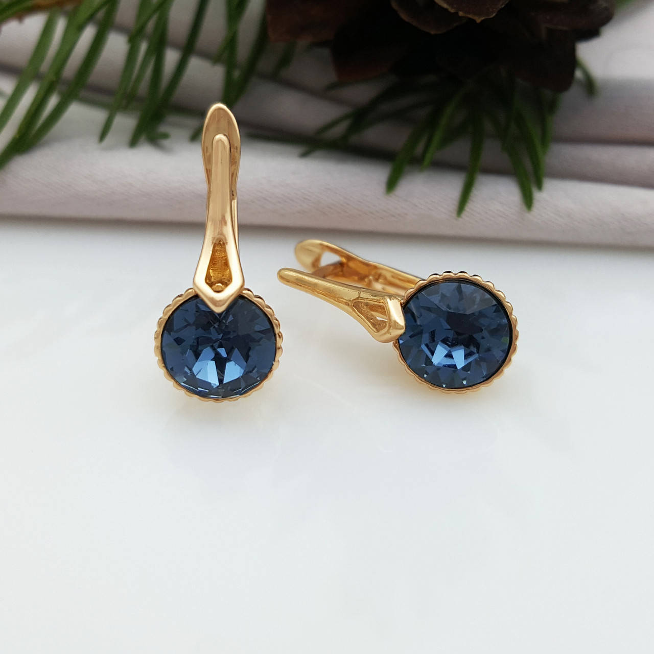 

Серьги Swarovski, холодный синий, англ.замок, медзолото Xuping, 18К