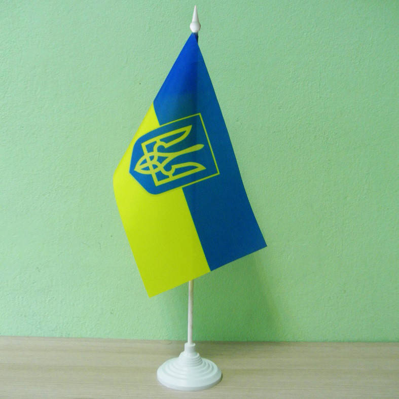 

Флажок "Украина" на подставке