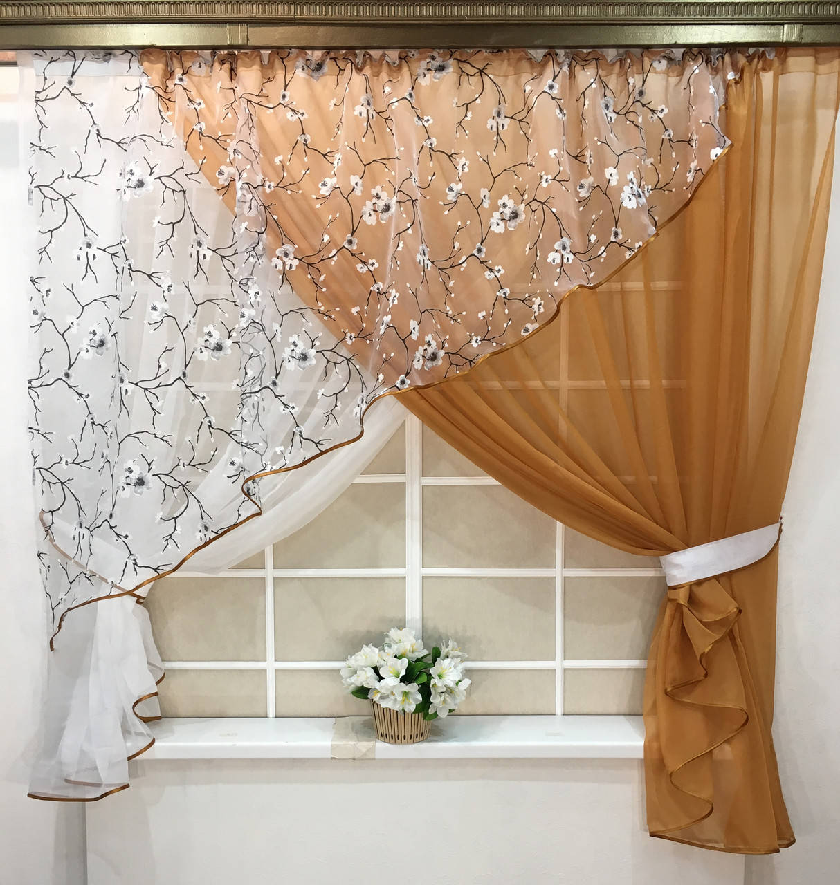

Кухонные шторы "Сакура" Карамель