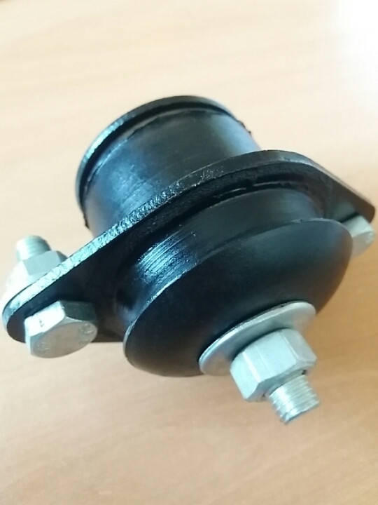 

Подушка кабины IVECO (передняя/задняя) (с болтами) Е2 1525.00/93930461/93933047