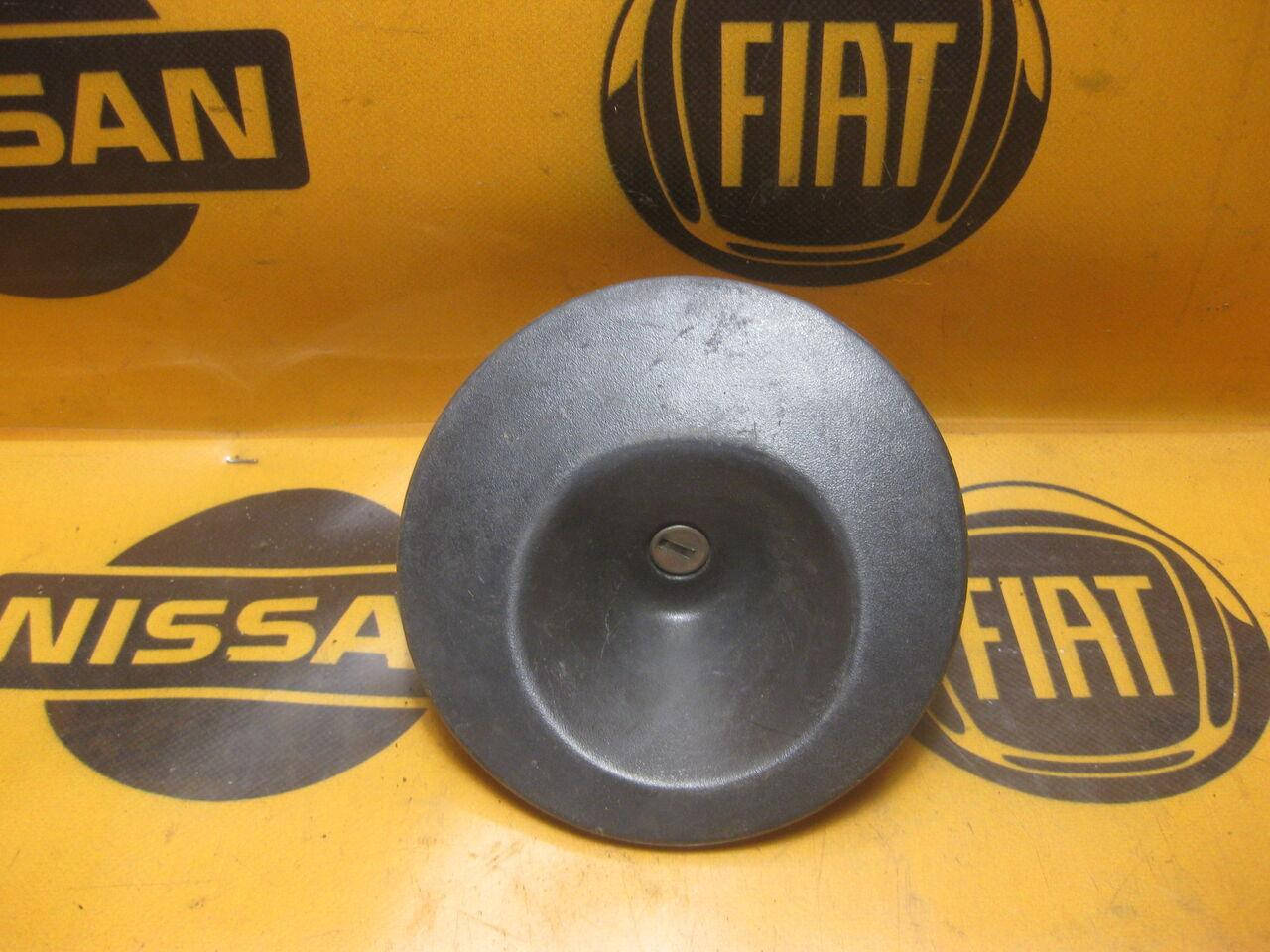 

Б/У Крышка бака RENAULT KANGOO Nissan Kubistar 7700315330