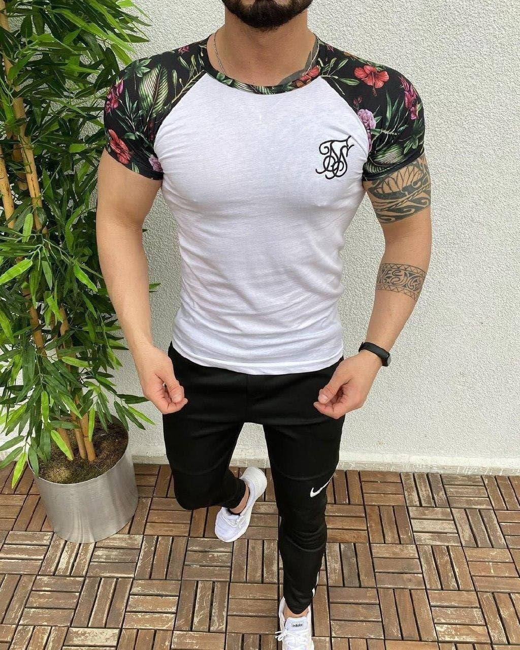 

Мужская стильная белая футболка с цветочным рисунком M