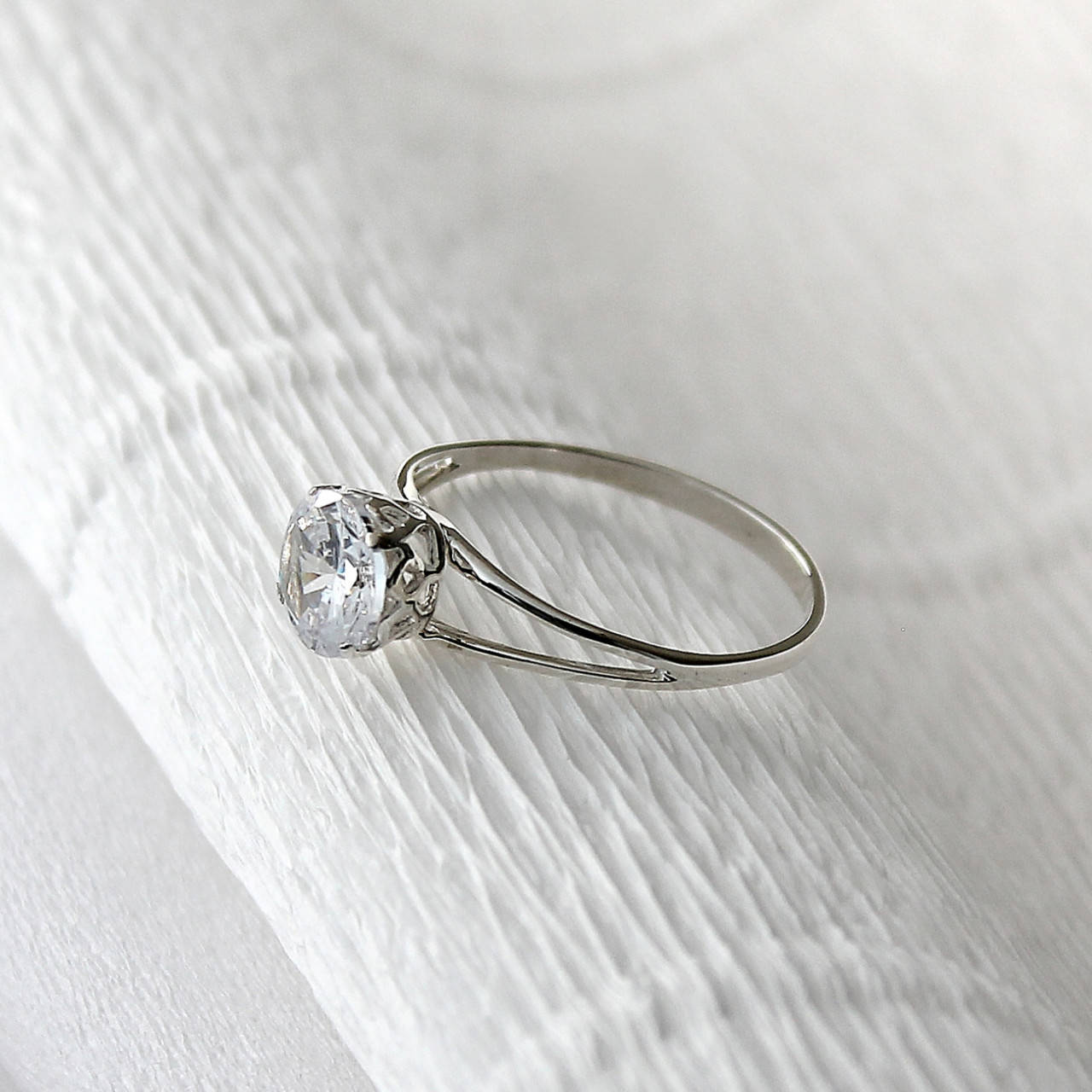 

Серебряное кольцо Королева 17.5