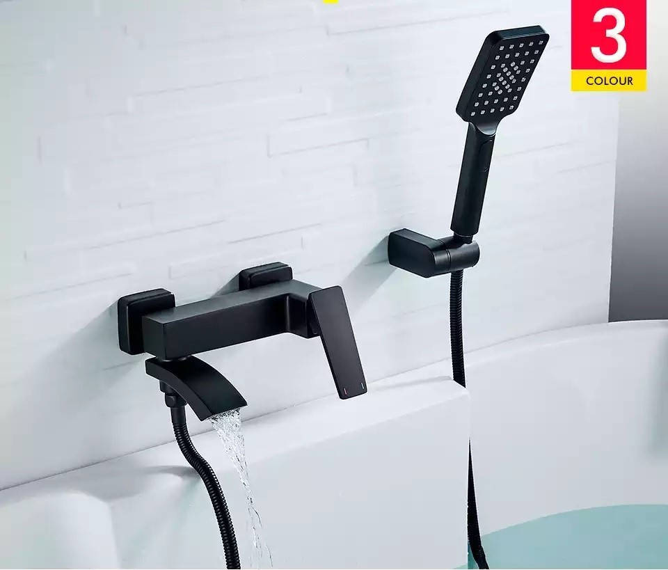 

Смеситель для ванны SANTEP 172-16 Черный матовый