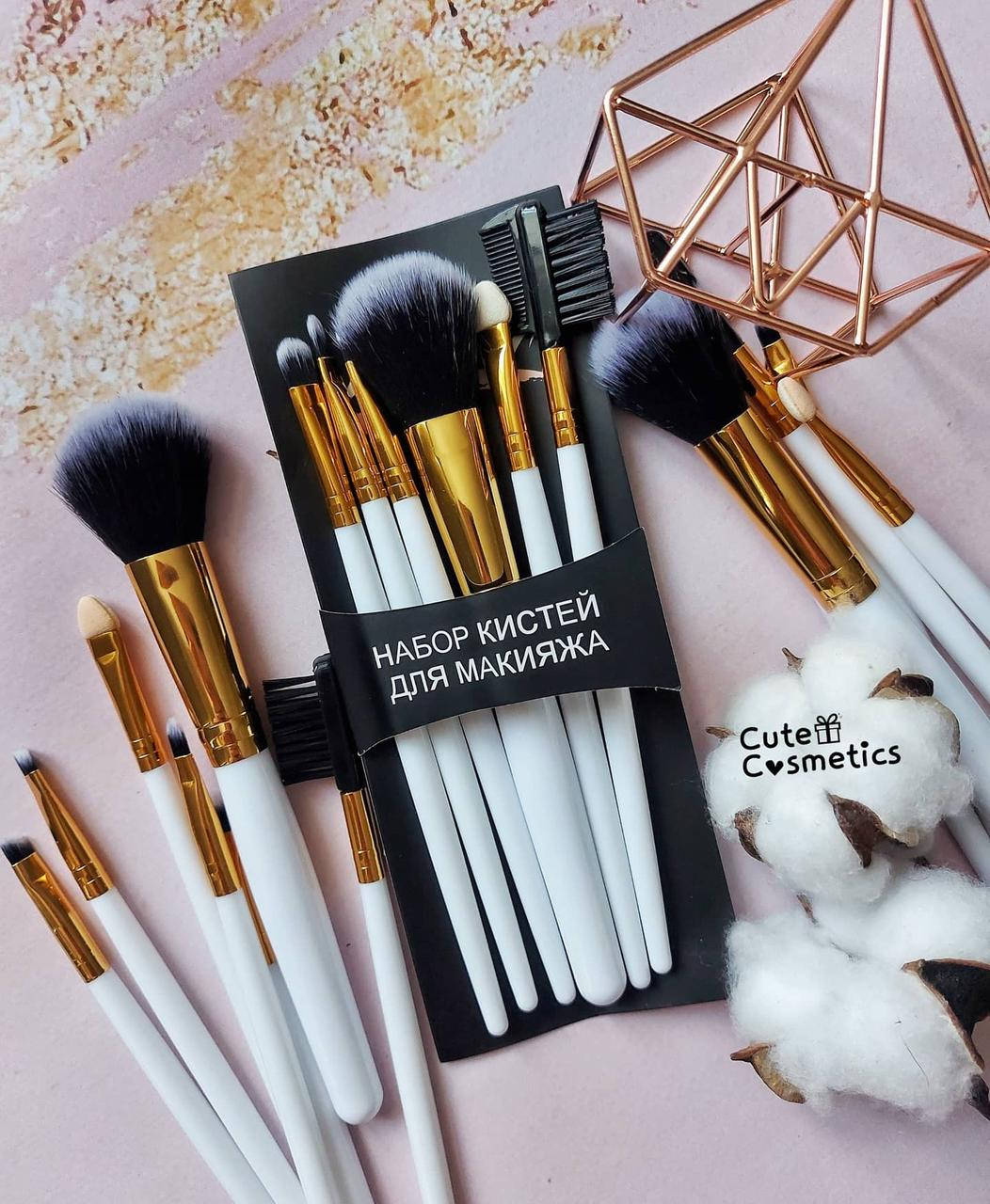 

Набор кистей для макияжа 6 в 1.