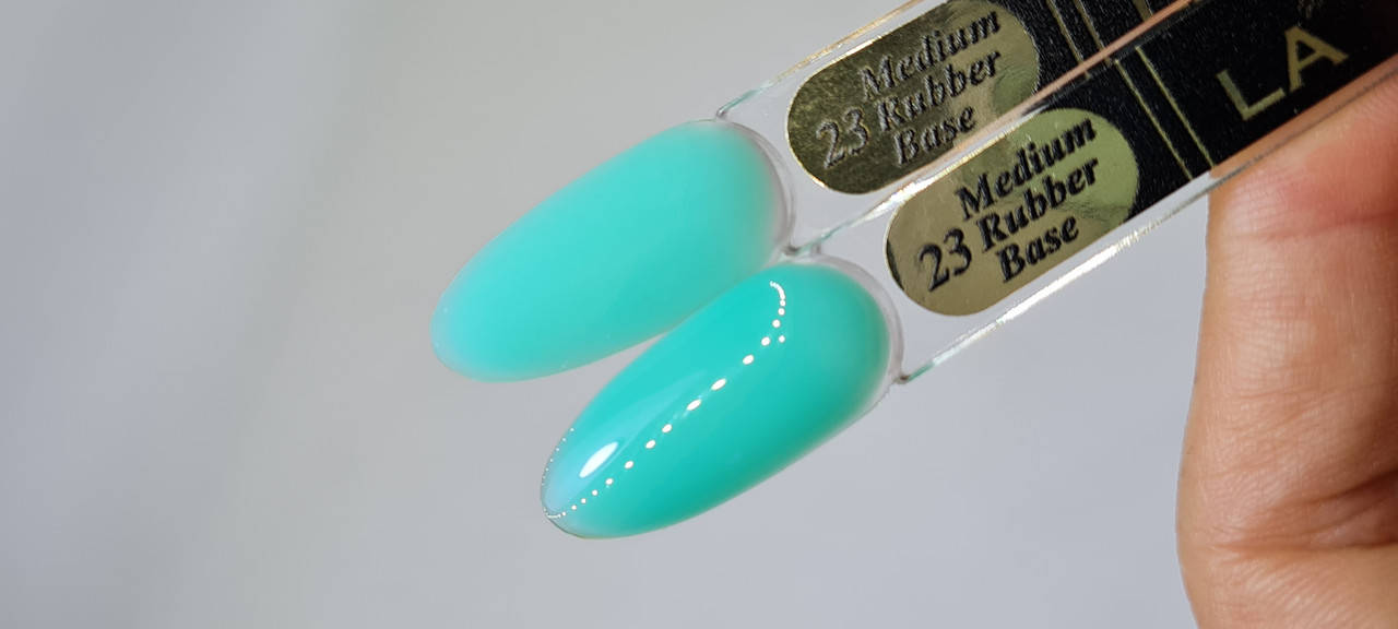 

24 MEDIUM rubber base 30гр.