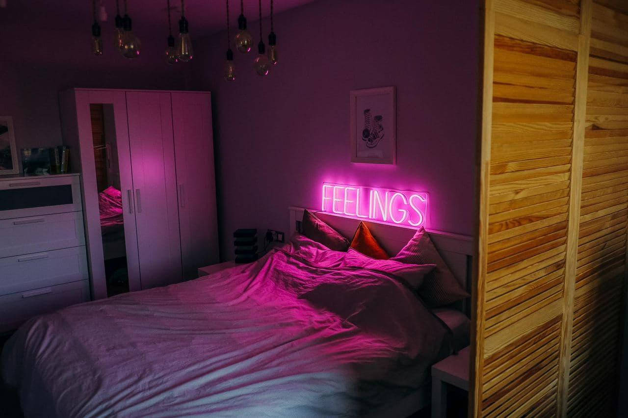 

Неоновая вывеска "Feelings" вывеска из неона, LED вывеска