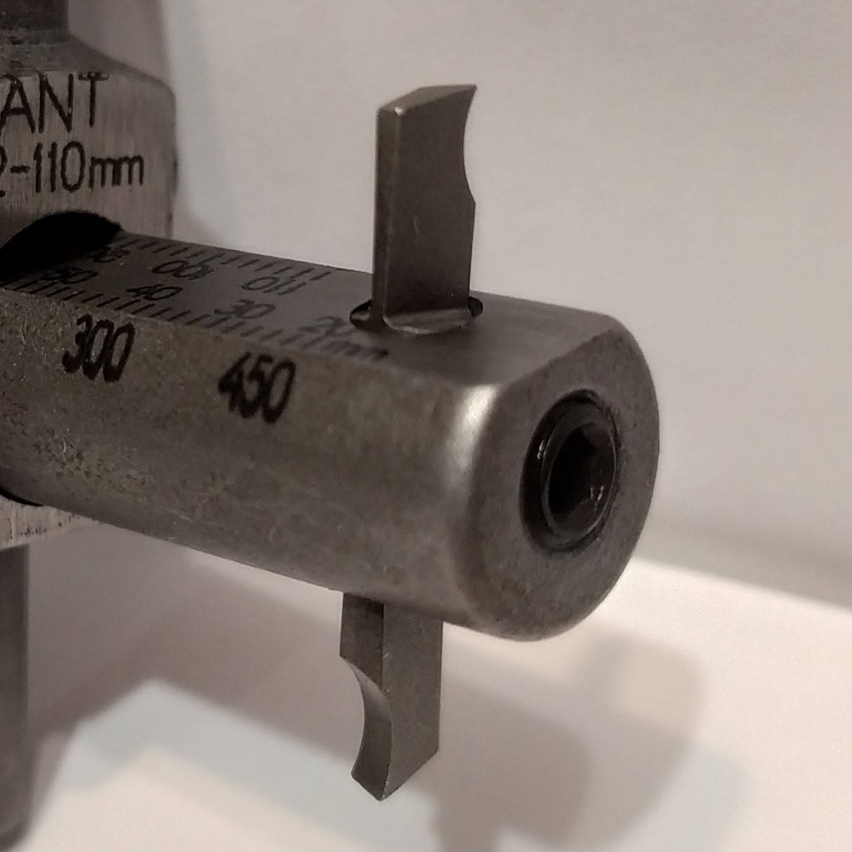

Резец для балеринки ANT22-110мм