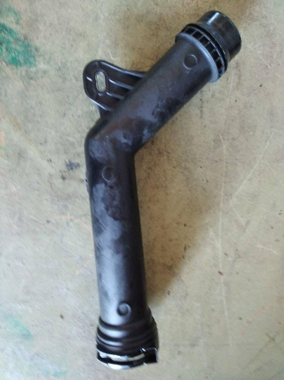 

Патрубок интеркуллера Renault Fluence Scenic Megane 3 144609794R 1.5 DCI