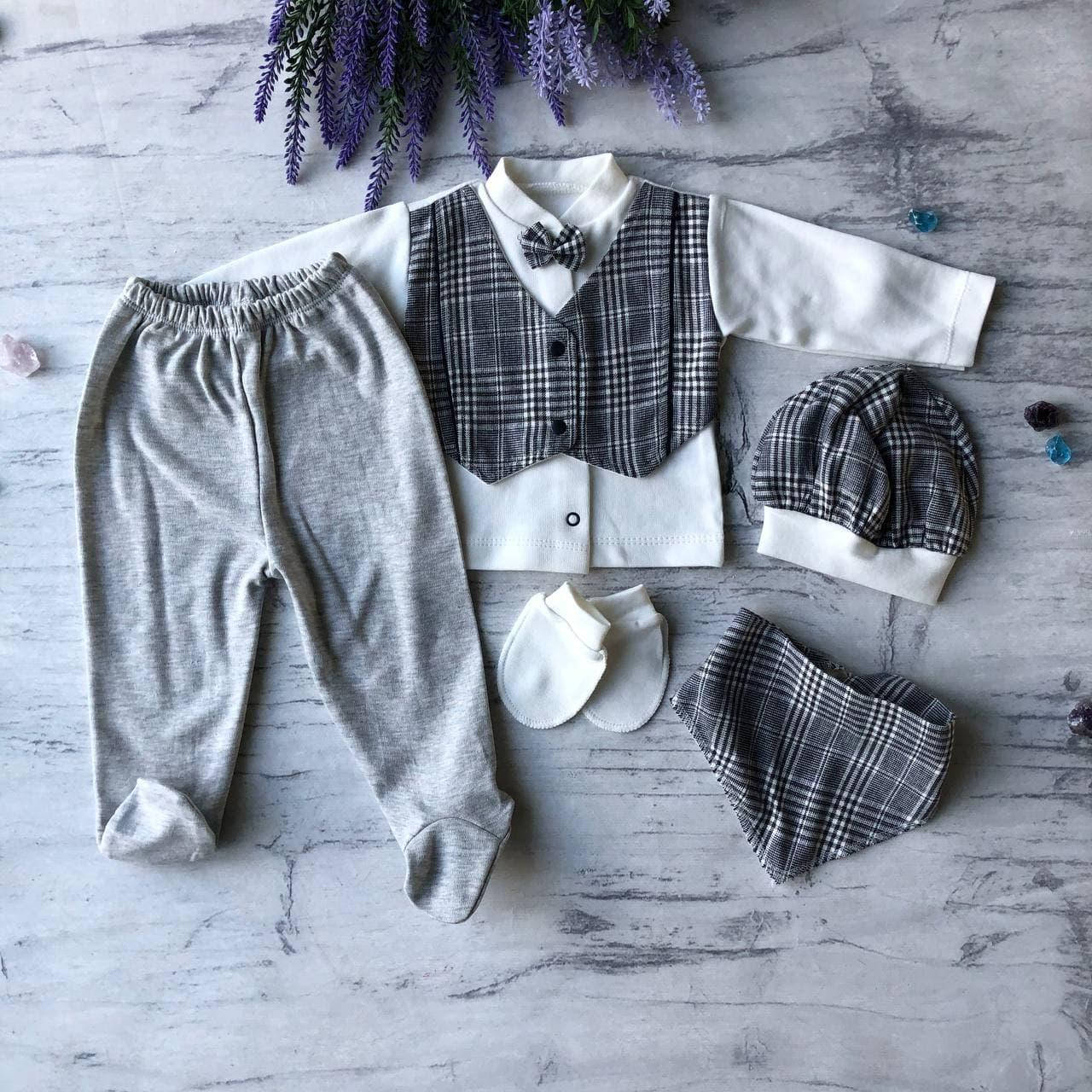 

Нарядный костюм на крестины на мальчика 59. Размер 62 см, 68 см