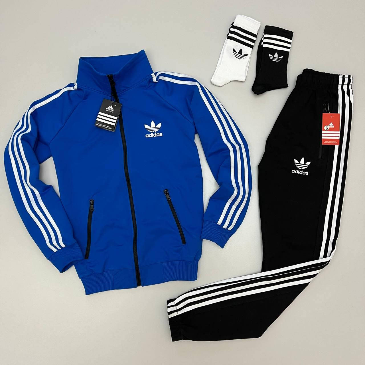 

Мужской спортивный костюм Adidas синего цвета. Синий мужской спортивный костюм Адидас