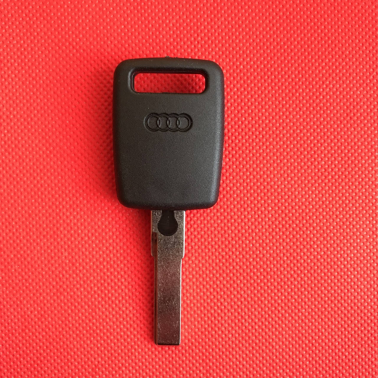 

Корпус заготовка авто ключа для Audi A4, A6, A8 (Ауди A4, A6, A8)