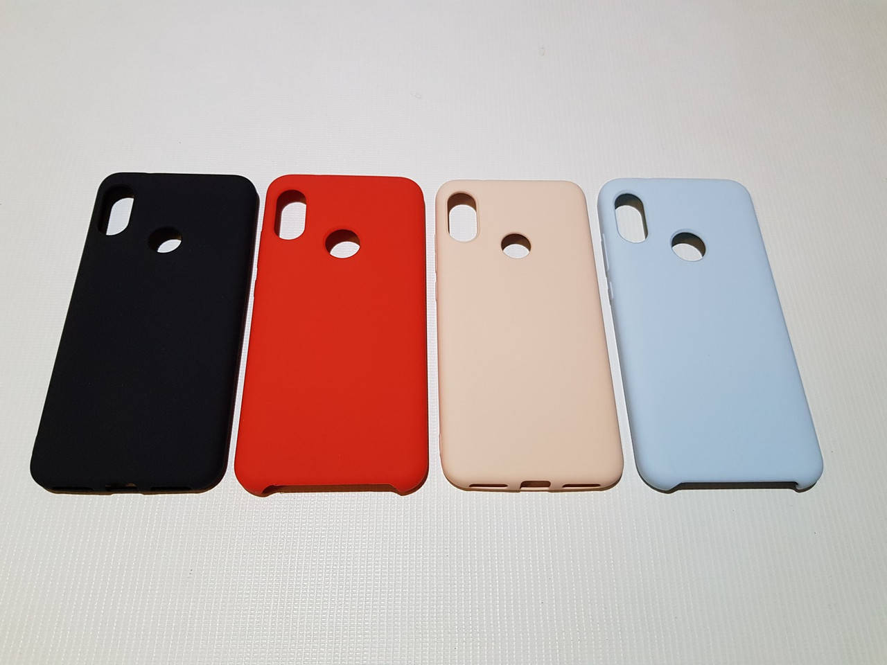 

Оригинальный силиконовый чехол для Xiaomi Redmi 6 Pro / Mi A2 Lite черный, Разные цвета