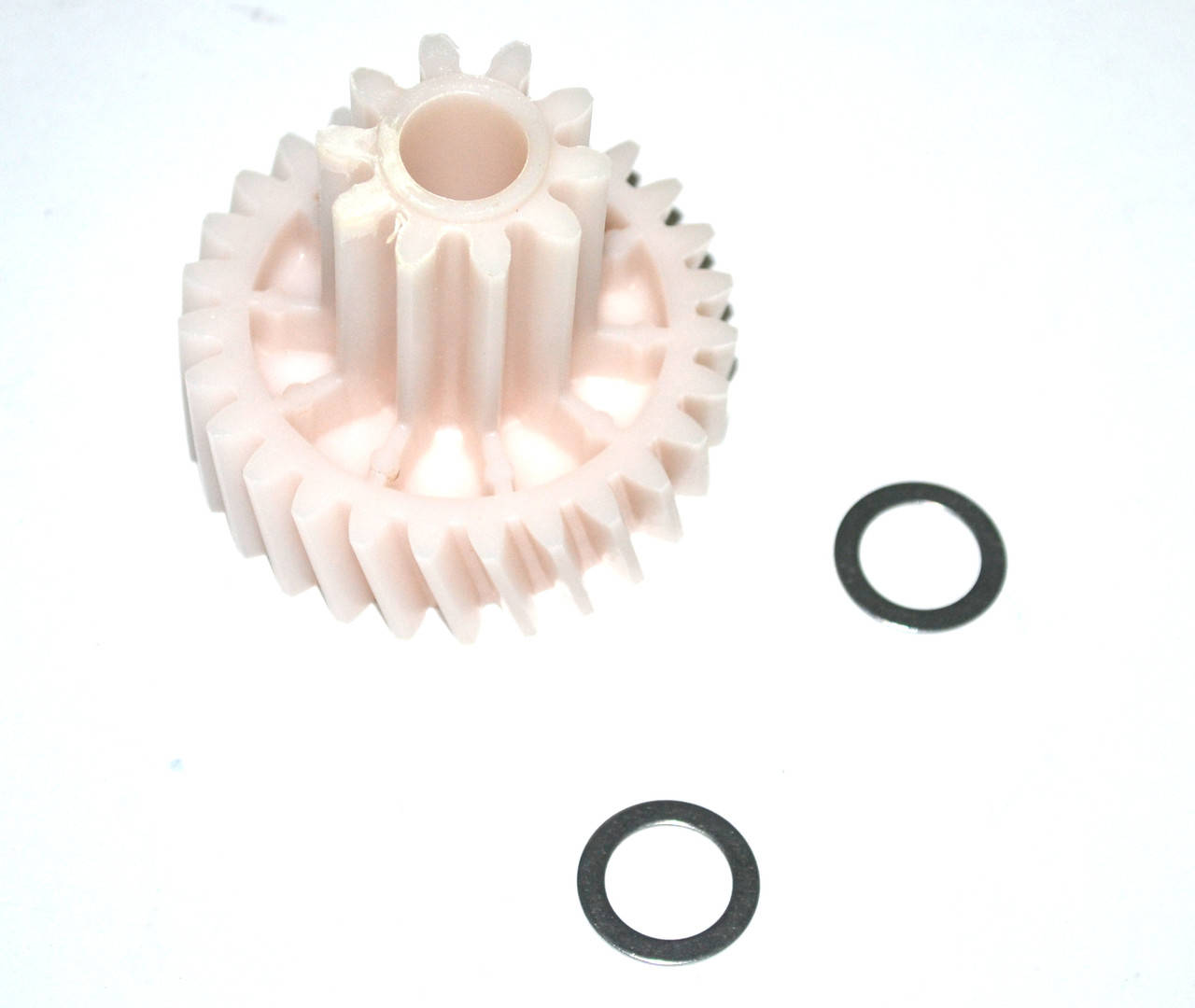 

Шестерня средняя для мясорубки Kenwood KW715563 (ориганал)