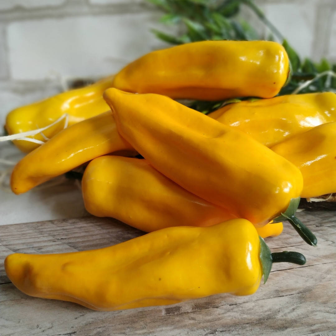 

Перец пеперони, искусственный 15 см