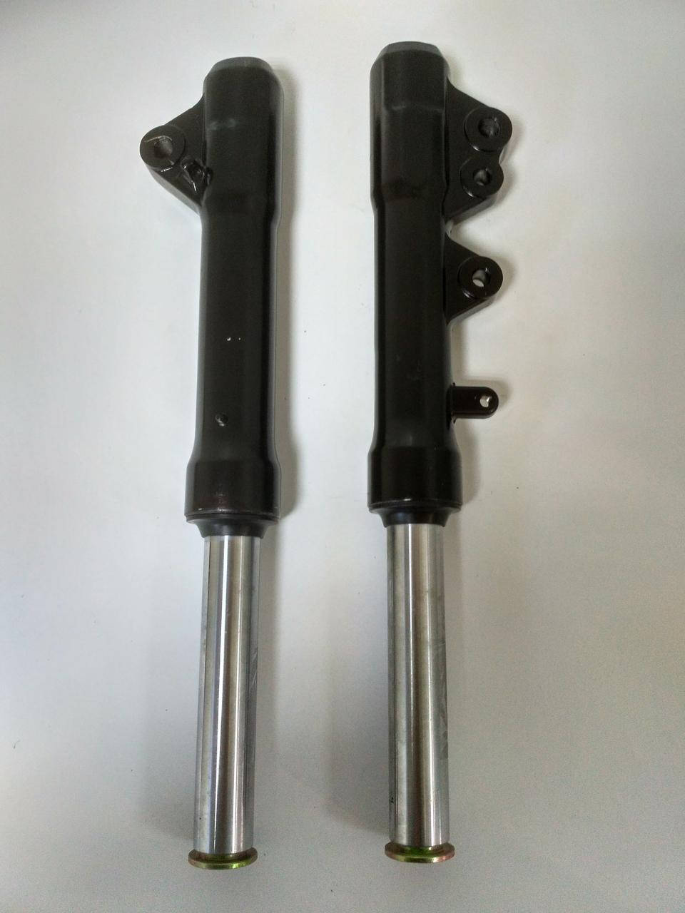 

Перья вилки Yamaha Jog (масляные)(дисковый тормоз), d=26mm (MototechТайвань)