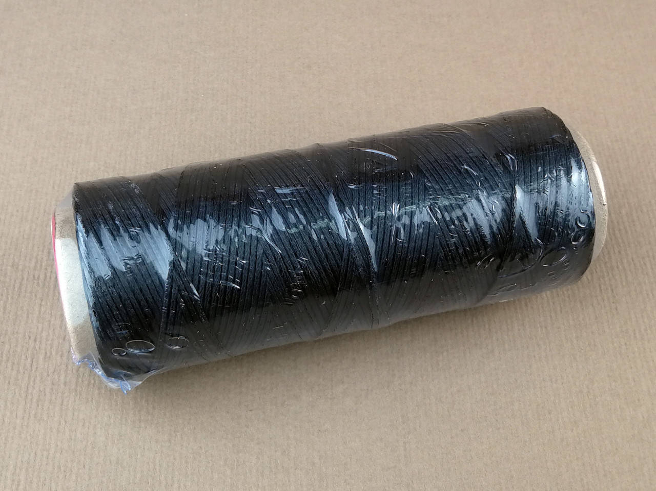 

Нить вощеная плоская GALACES цвет черный 100м 0.8мм