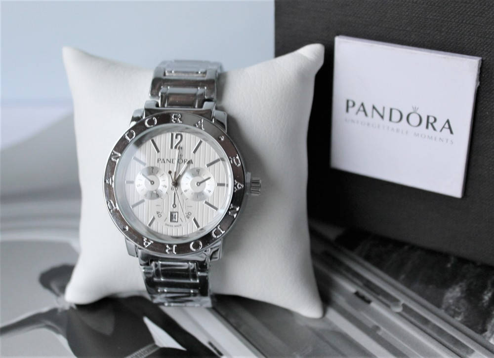 

Женские часы Pandora в коробке silver
