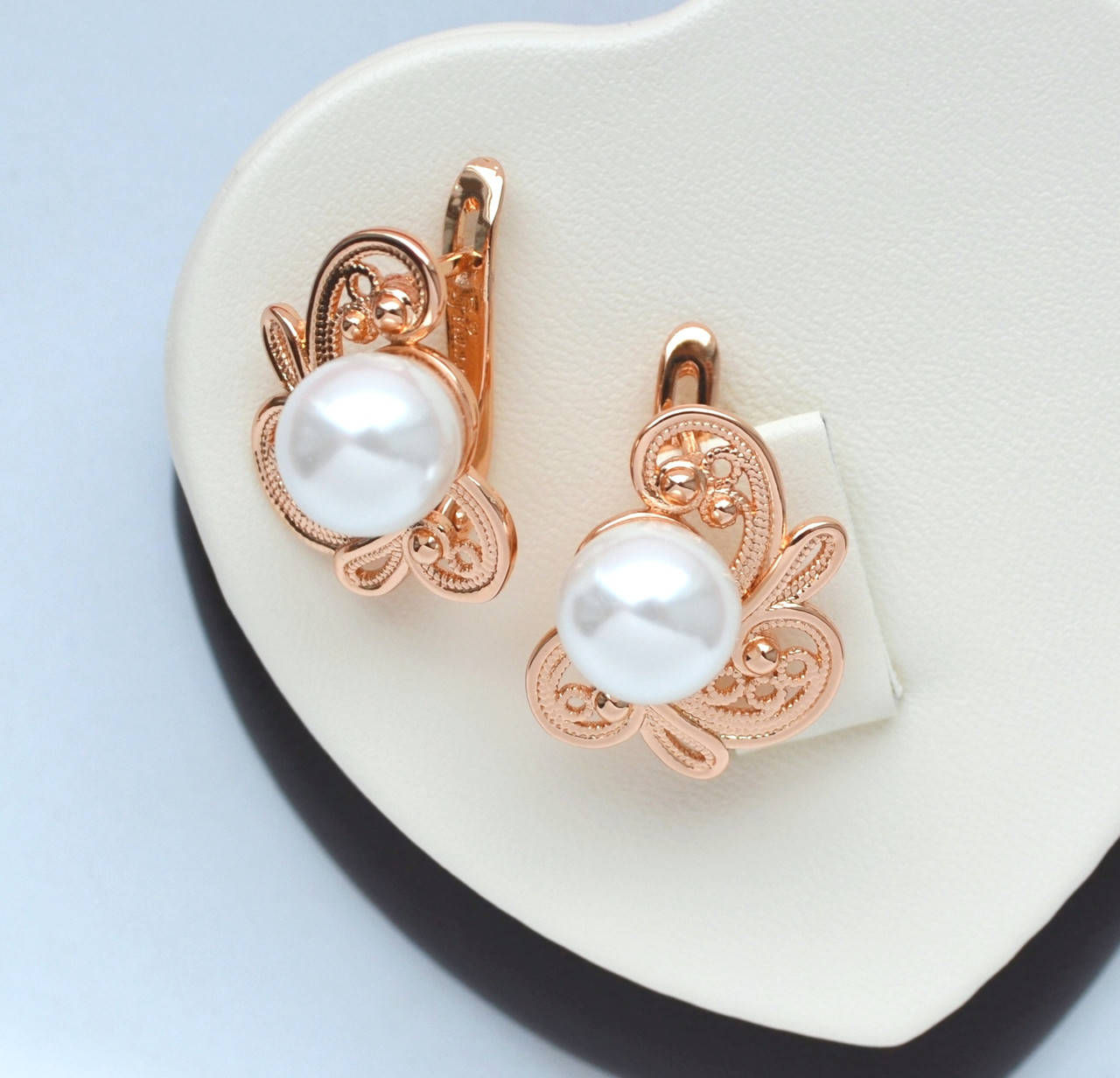 

Серьги резные с жемчугом позолота 18к.